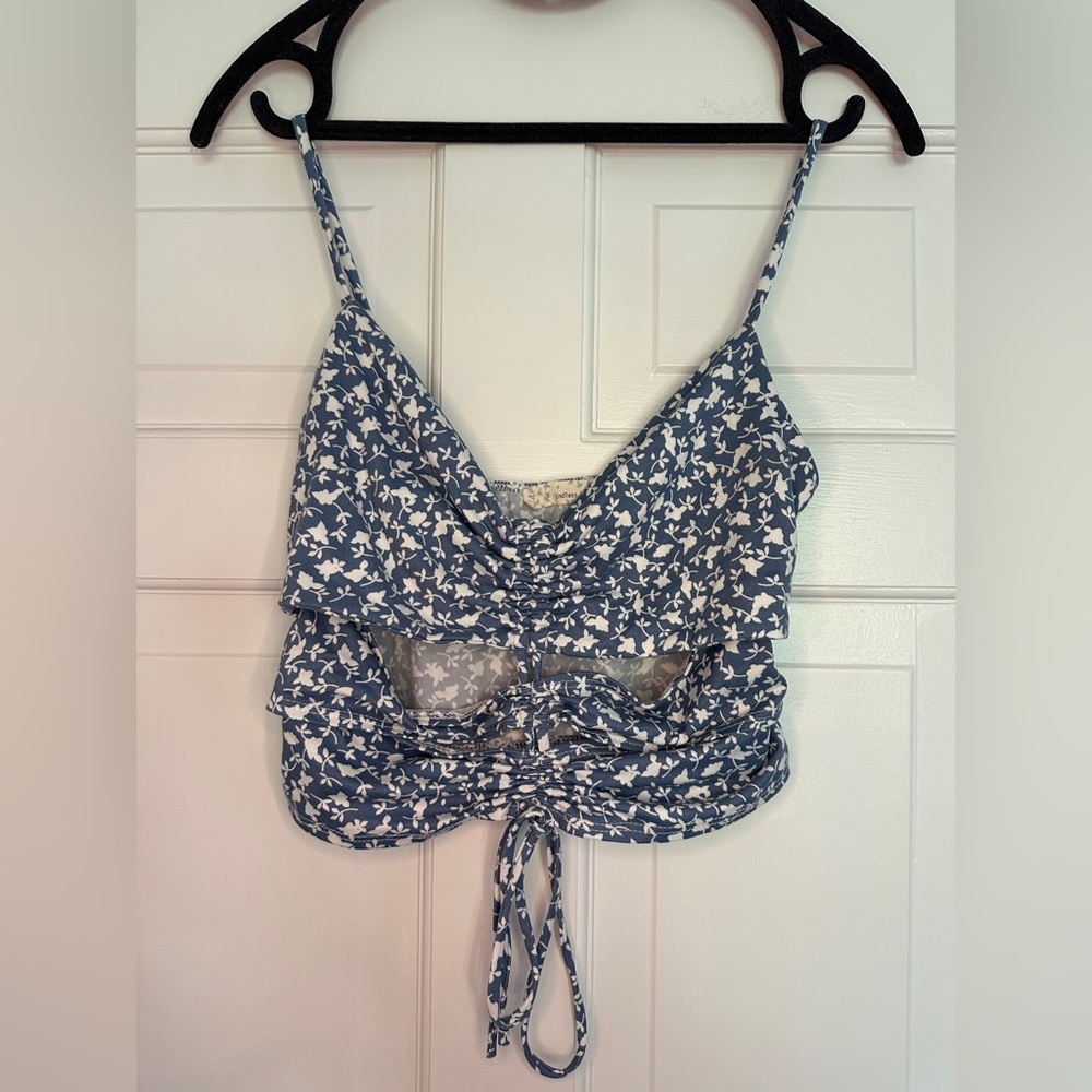 Chic Blue and White Floral Crop Top